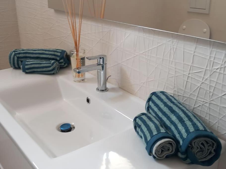 Luxury Home Near The Beach Private Parking Space อาลเกโร ภายนอก รูปภาพ